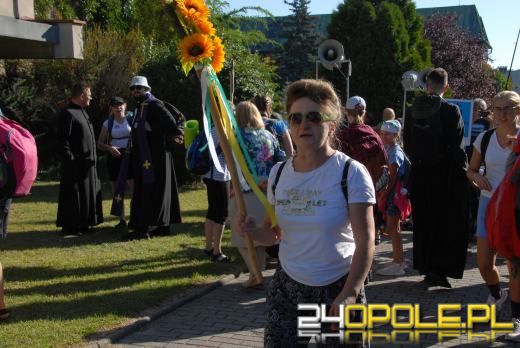 Pielgrzymi z Opola wyruszyli na Jasną Górę