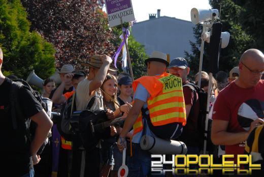 Pielgrzymi z Opola wyruszyli na Jasną Górę