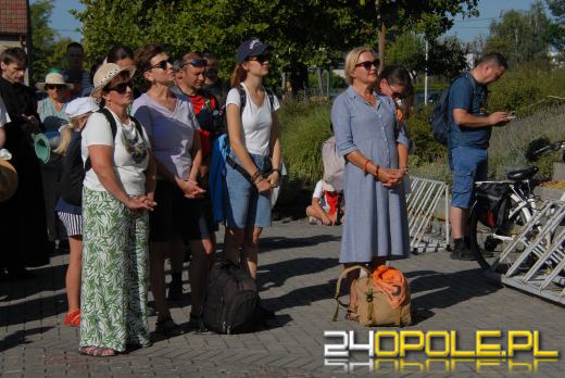 Pielgrzymi z Opola wyruszyli na Jasną Górę