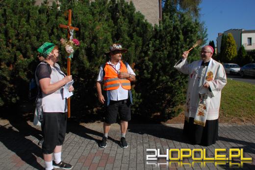 Pielgrzymi z Opola wyruszyli na Jasną Górę