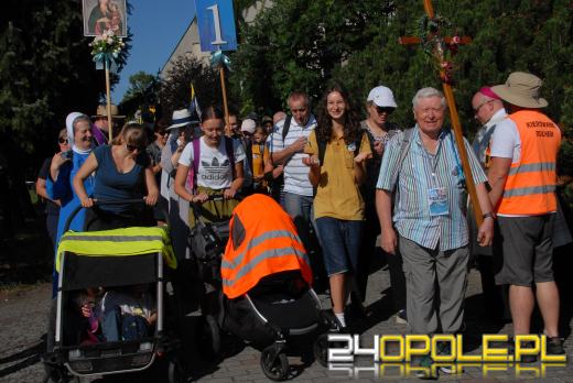 Pielgrzymi z Opola wyruszyli na Jasną Górę