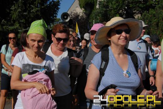 Pielgrzymi z Opola wyruszyli na Jasną Górę