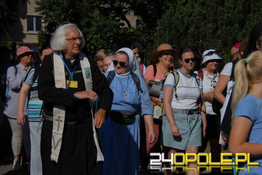 Pielgrzymi z Opola wyruszyli na Jasną Górę