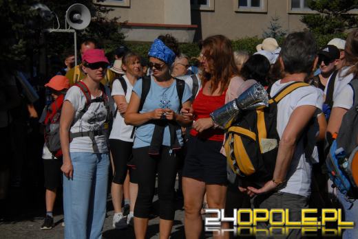 Pielgrzymi z Opola wyruszyli na Jasną Górę