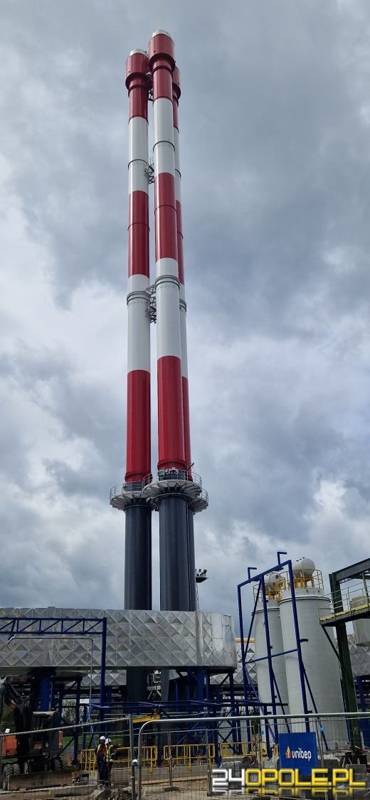 180-metrowy komin zniknął z panoramy Zdzieszowic