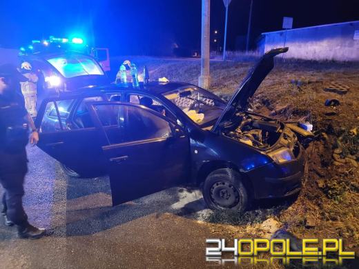 Wypadek osobówki w Polskiej Cerekwi