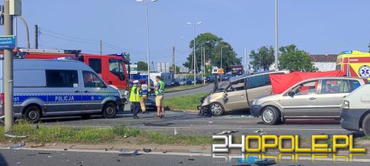 Zderzenie TIRa i dwóch osobówek. Obwodnica Opola przykorkowana