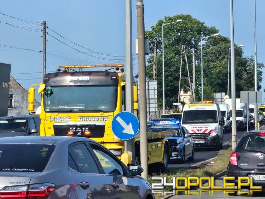 Zderzenie TIRa i dwóch osobówek. Obwodnica Opola przykorkowana