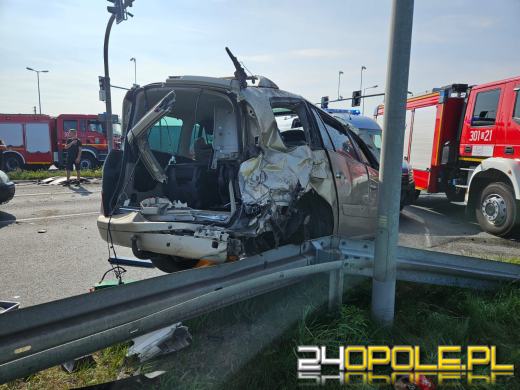 Zderzenie TIRa i dwóch osobówek. Obwodnica Opola przykorkowana
