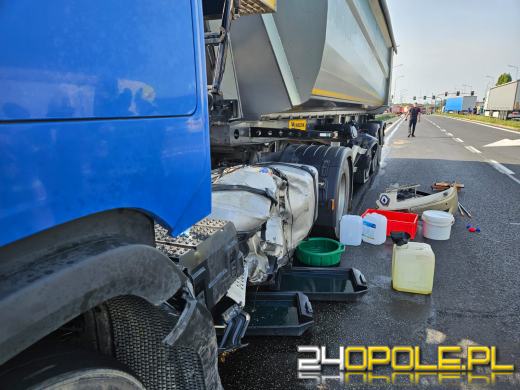 Zderzenie TIRa i dwóch osobówek. Obwodnica Opola przykorkowana