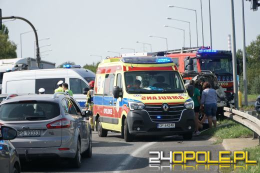 Zderzenie TIRa i dwóch osobówek. Obwodnica Opola przykorkowana