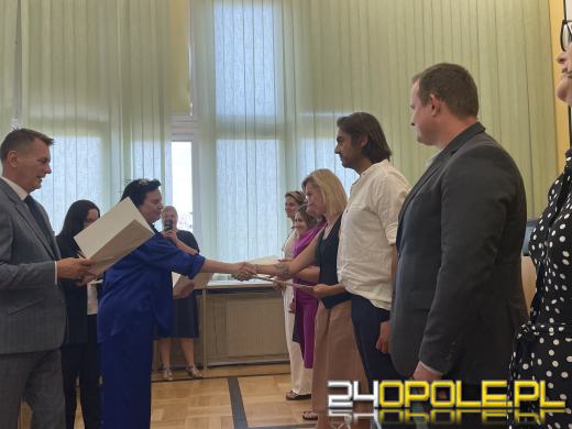 Od dziś mamy 300 nauczycieli dyplomowanych więcej w regionie