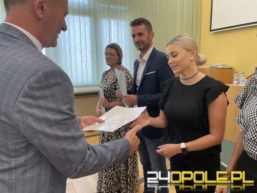 Od dziś mamy 300 nauczycieli dyplomowanych więcej w regionie