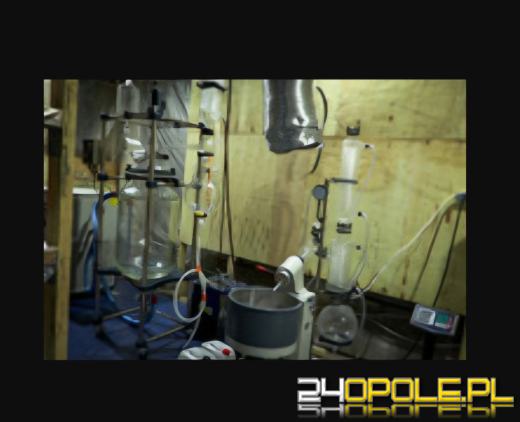 Zlikwidowano potężne laboratorium syntetycznych opioidów. Największa operacja w historii 