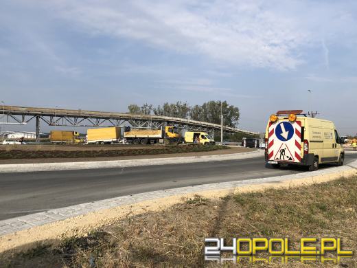 Budowa ronda w Zimnicach Małych na ostatniej prostej (WIDEO)