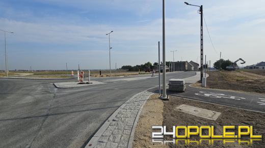 Budowa ronda w Zimnicach Małych na ostatniej prostej (WIDEO)