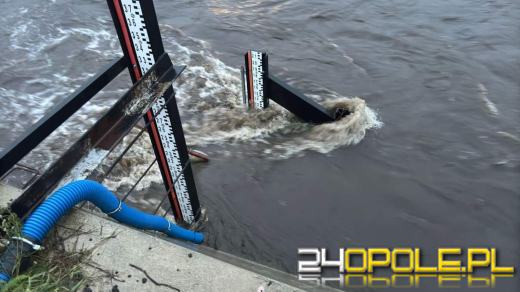 Stany alarmowe rzek przekroczone. Ewakuowano mieszkańców 