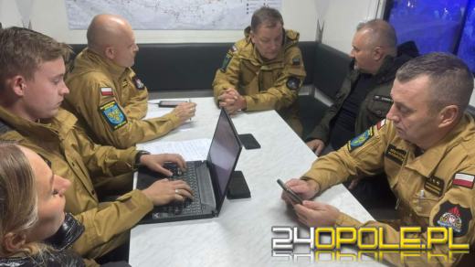 Stany alarmowe rzek przekroczone. Ewakuowano mieszkańców 