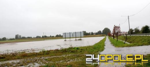 Cały dzień trwają działania ratownicze i zabezpieczające. Fotorelacja 
