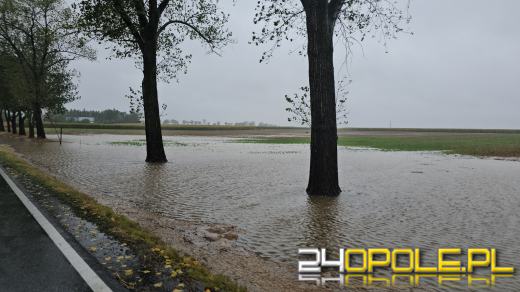 Cały dzień trwają działania ratownicze i zabezpieczające. Fotorelacja 