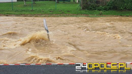 Aktualizacja sytuacji powodziowej: przerwane wały, ewakuacje i utrudnienia komunikacyjne 