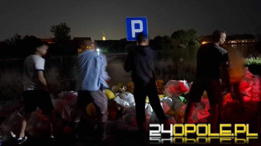 Służby i mieszkańcy wzmacniają Kędzierzyn-Koźle. Walka trwa też o Brzeg 