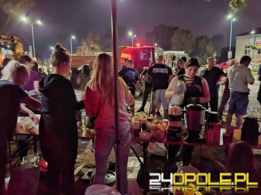 Służby i mieszkańcy wzmacniają Kędzierzyn-Koźle. Walka trwa też o Brzeg 