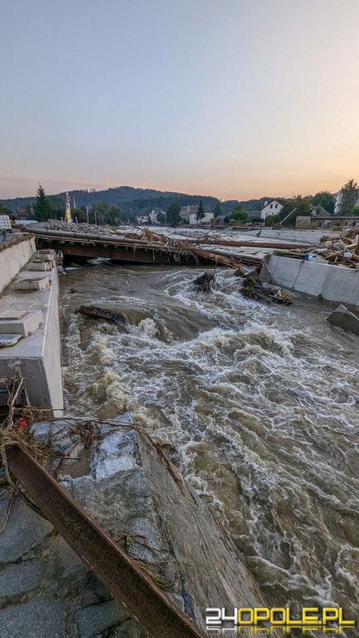 Burmistrz Głuchołaz: Miasto nigdy nie doświadczyło takiej katastrofy