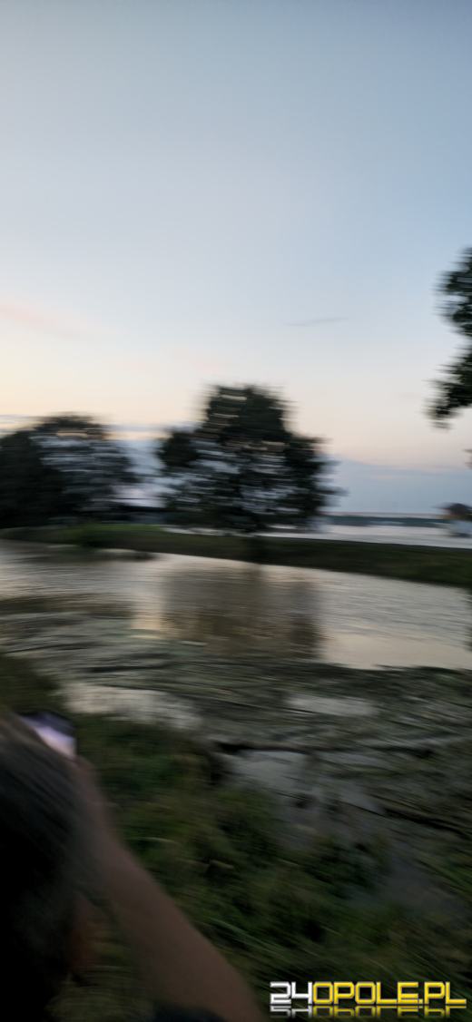 Trwają działania ratownicze i zabezpieczające w rejonach dotkniętych żywiołem