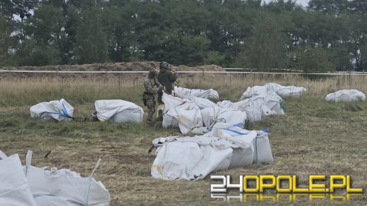 Narok: Intensywne prace przynoszą skutki. Trwa uszczelnianie wału