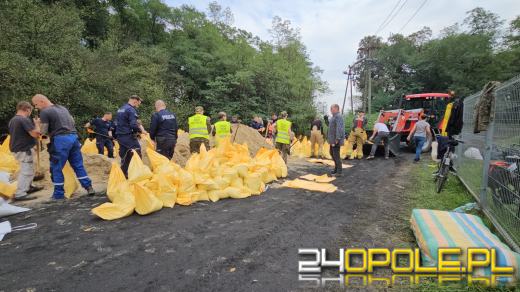 Narok: Intensywne prace przynoszą skutki. Trwa uszczelnianie wału