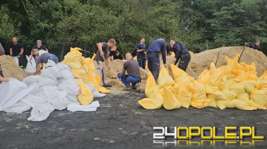 Narok: Intensywne prace przynoszą skutki. Trwa uszczelnianie wału