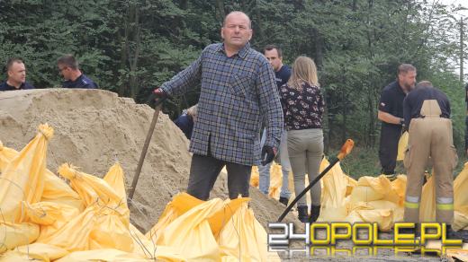 Narok: Intensywne prace przynoszą skutki. Trwa uszczelnianie wału