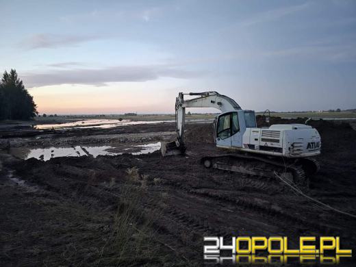 Trwają intensywne działania ratownicze. Dwie wyrwy w Ptakowicach