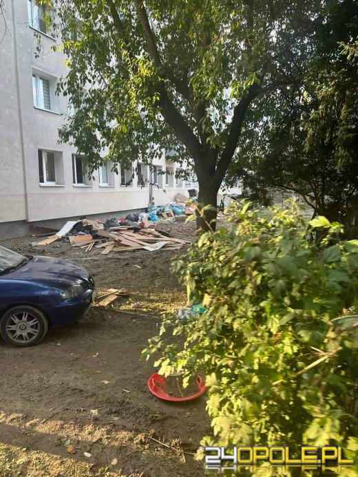 Trwają intensywne działania ratownicze. Dwie wyrwy w Ptakowicach