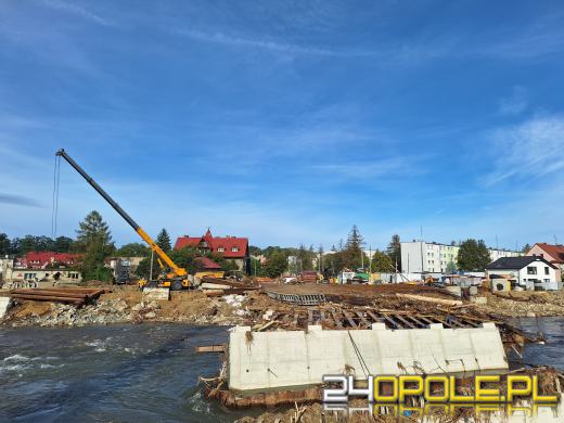 Trwa intensywna praca nad mostem tymczasowym w Głuchołazach