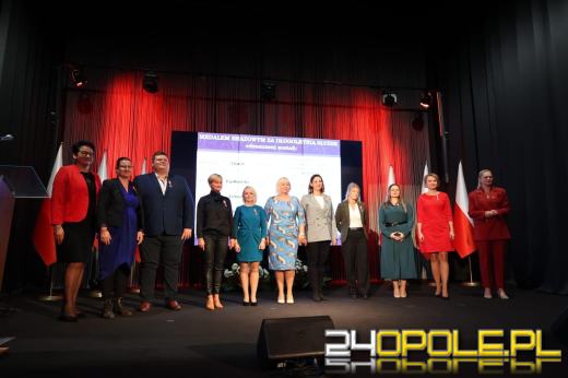 Medale i odznaczenia dla nauczycieli z województwa opolskiego