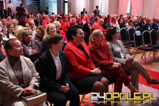 Medale i odznaczenia dla nauczycieli z województwa opolskiego