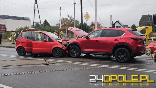 Czołowe zderzenie na ul. Częstochowskiej w Opolu