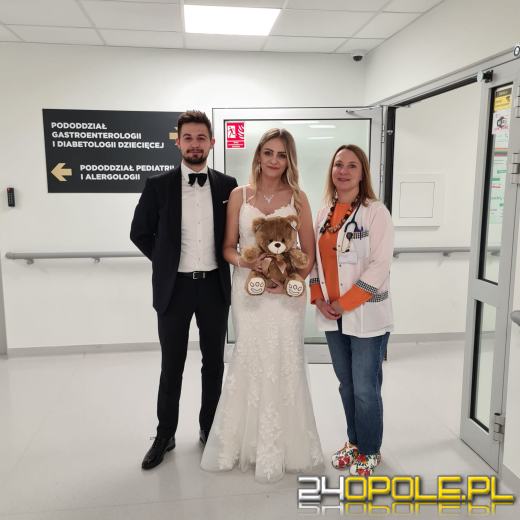 Młoda para z Opola zamieniła kwiaty na uśmiechy dzieci 