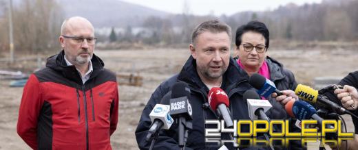 Głuchołazy i Paczków na drodze do odbudowy - wizyta Ministra Marcina Kierwińskiego