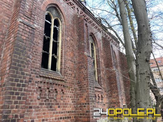 Cmentarz przy ul. Wrocławskiej będzie ocalony od zapomnienia (GALERIA)