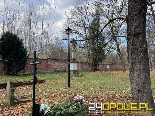 Cmentarz przy ul. Wrocławskiej będzie ocalony od zapomnienia (GALERIA)