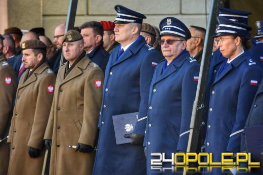 Uroczysta przysięga żołnierzy WOT na prudnickim rynku