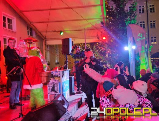 Magiczny początek świątecznego jarmarku na opolskim rynku