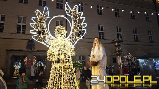 Magiczny początek świątecznego jarmarku na opolskim rynku
