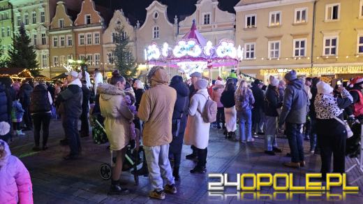 Magiczny początek świątecznego jarmarku na opolskim rynku