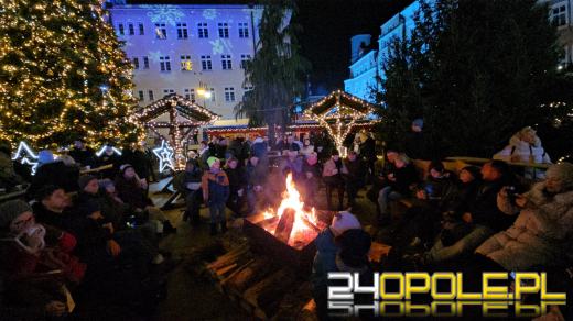 Magiczny początek świątecznego jarmarku na opolskim rynku