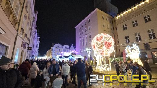 Magiczny początek świątecznego jarmarku na opolskim rynku