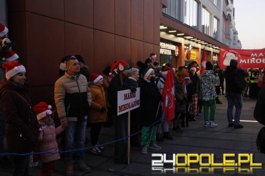 Dziesiąty Marsz Mikołajów w Opolu: tradycja która jednoczy mieszkańców